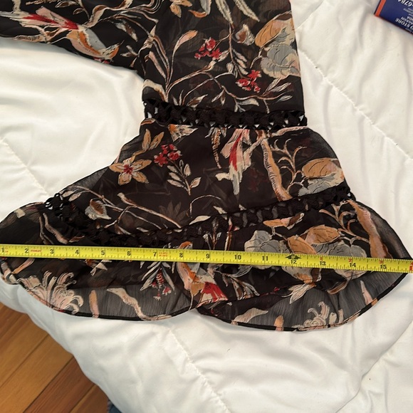 Maeve Floral Peasant Blouse, Size L - Picture 14 of 15